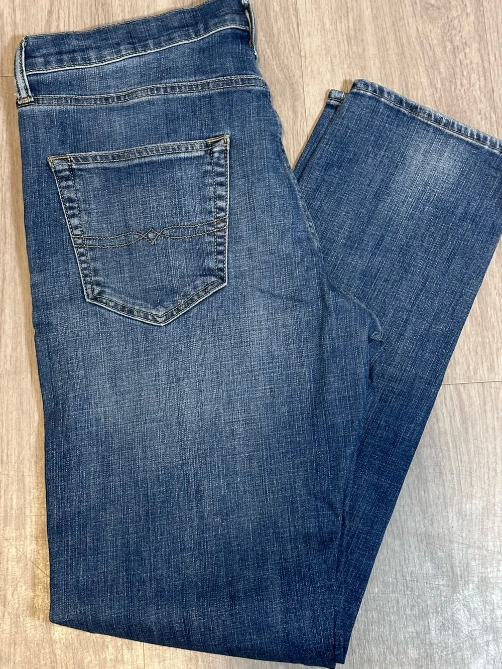 Lucky Brand Jeans Mens 34x34 Blue 410 Athletic Slim Medium Wash